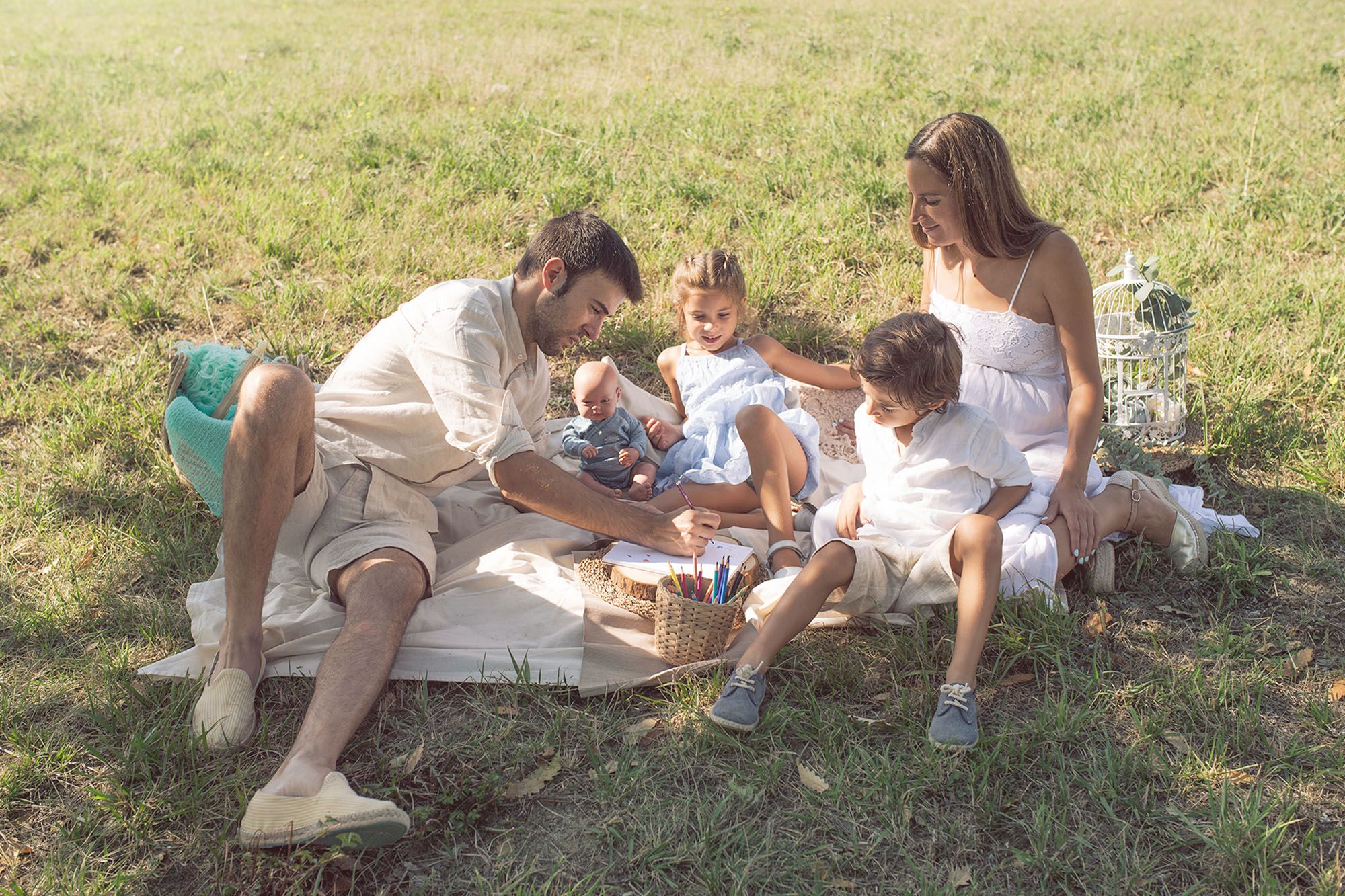 maternity photography family outdoor session